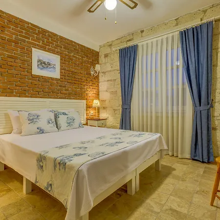 Hotel Fora 3*
