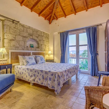 Fora Hotel 3*