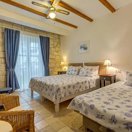 Fora Hotel 3*